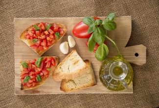 Bruschetta al pomodoro - Ricette tipiche cortonesi | Cortonaweb