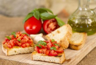 Bruschetta al pomodoro - Ricette tipiche cortonesi | Cortonaweb