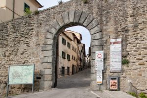 Porta S. Agostino, Cortona